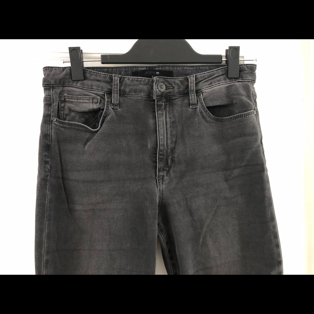 Super soft dark gray ankle cut off jeans